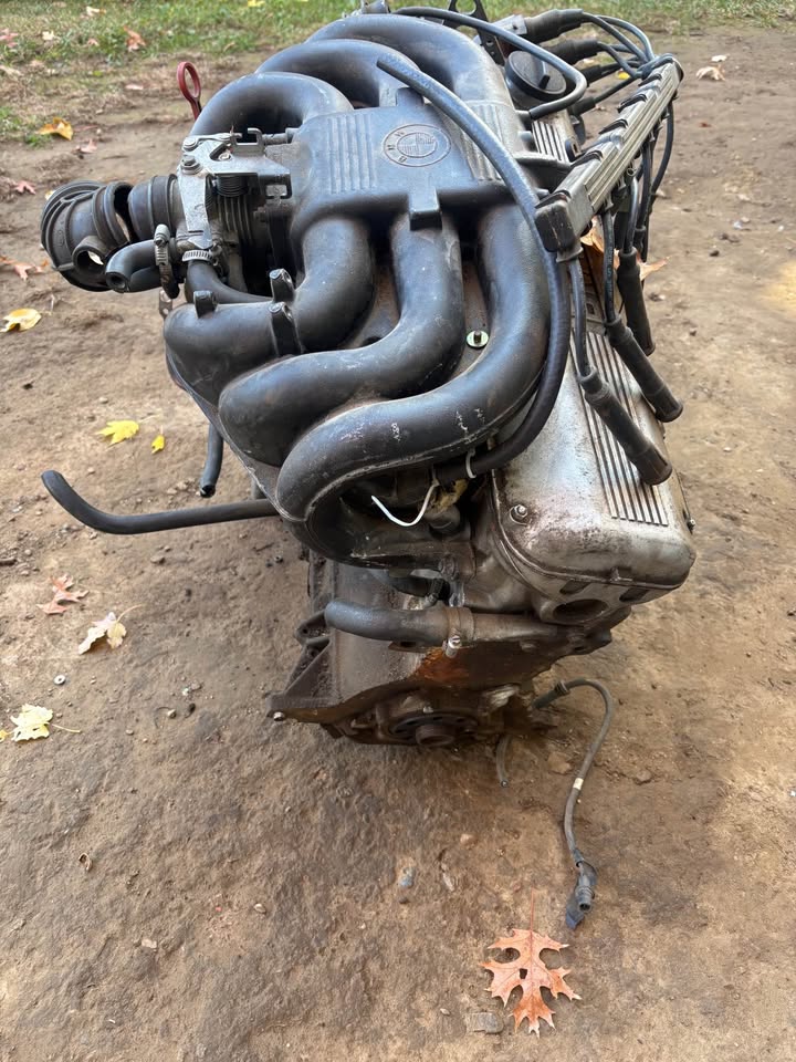 1986 BMW E30 325e 2.7L Complete Engine, photo 3