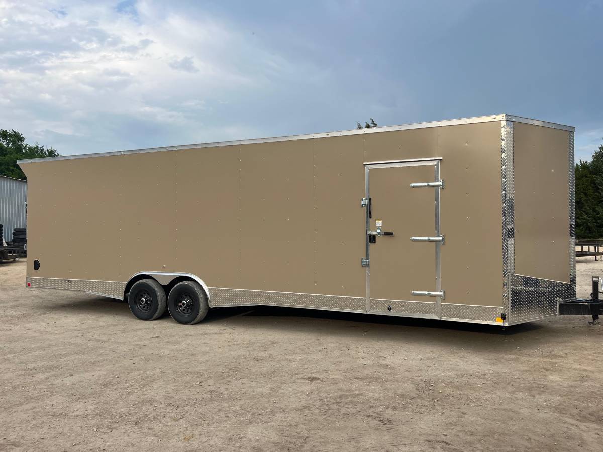 8.5 x 28ft Enclosed Trailer Car hauler, photo 2