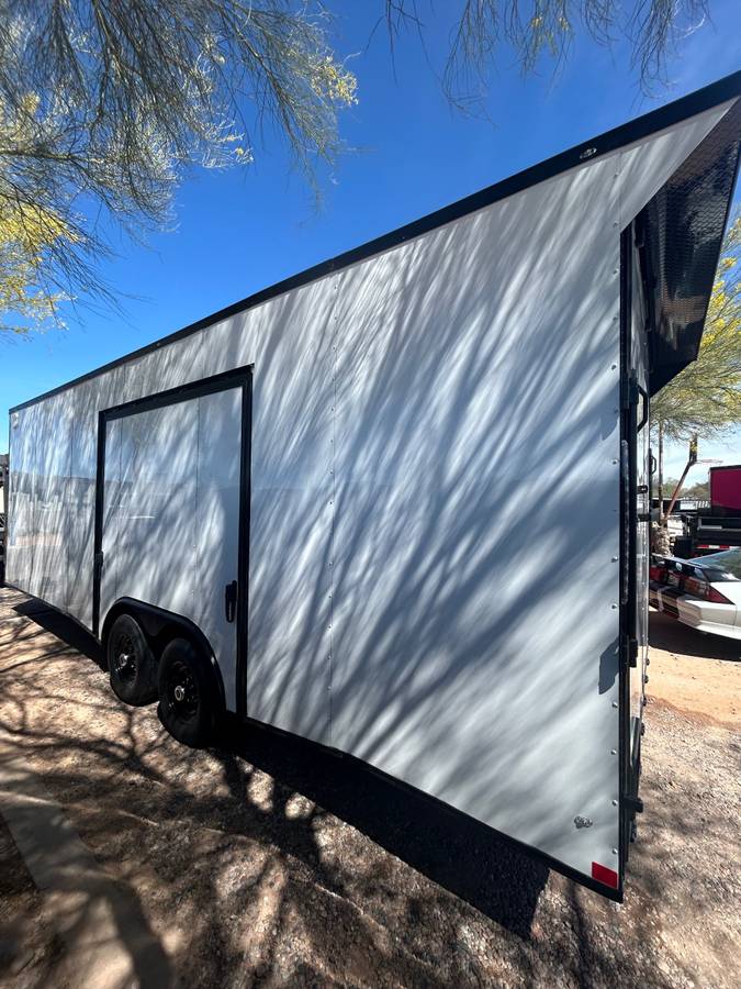 8.5 x 28ft Enclosed Trailer Car hauler, photo 9