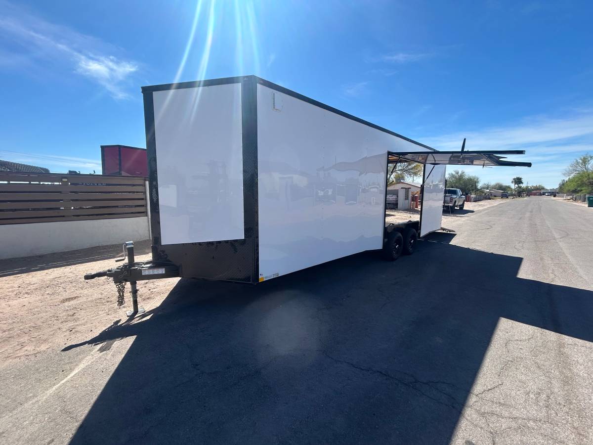 8.5 x 28ft Enclosed Trailer Car hauler, photo 10