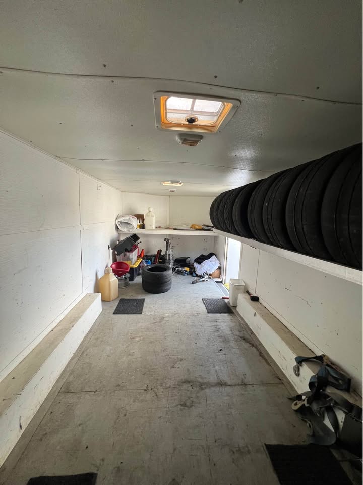 2014 18' V-Nose Enclosed Race Trailer / Car Hauler — Insulated, Tire Racks, New Tires, photo 8