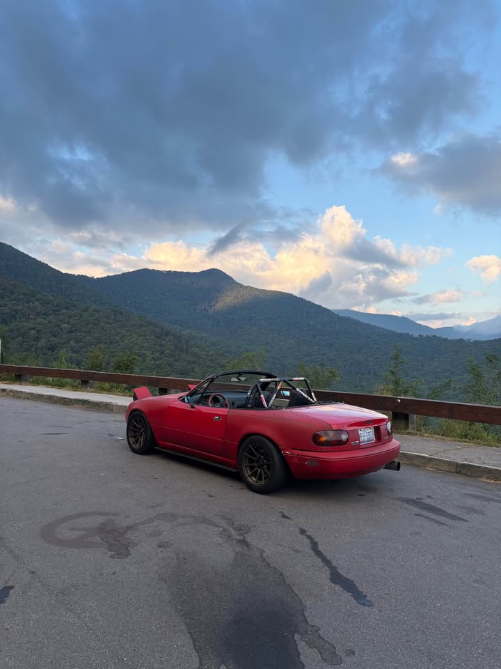 1993 Mazda Miata with NB 1.8 swap, roll bar and track mods, photo 3