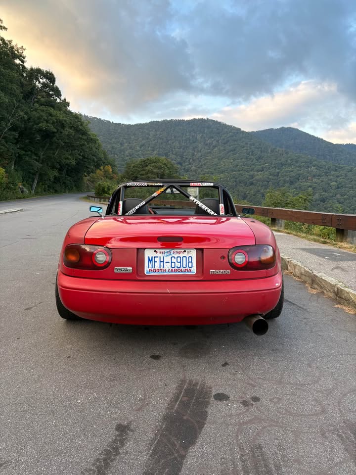 1993 Mazda Miata with NB 1.8 swap, roll bar and track mods, photo 5