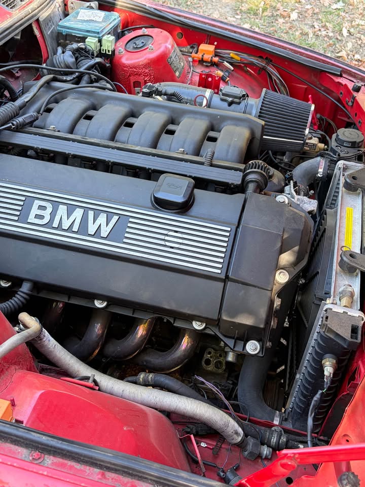 1991 BMW 325i sedan, M52 swap, needs a fuel tank, photo 9