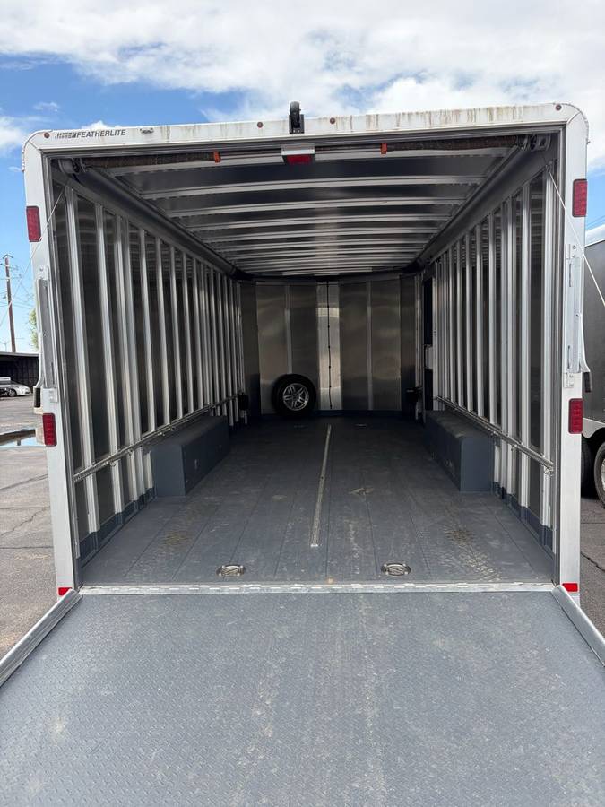 2022 Featherlite car hauler 20ft, photo 6