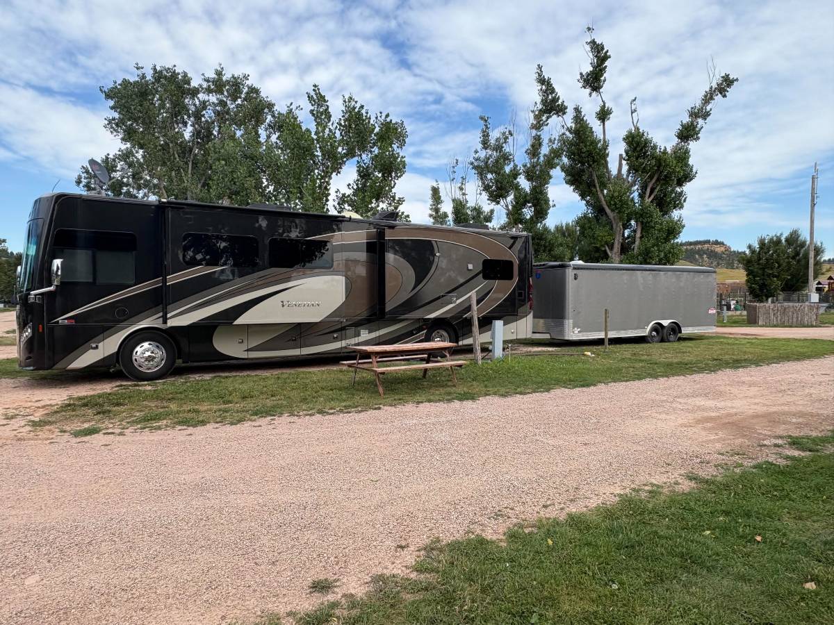 2023 ENCLOSED TRAILER / CARGO / CAR HAULER, photo 2