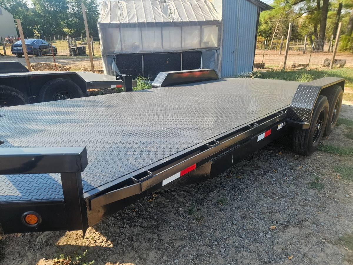 NEW 2027 20' X 83" 14K steel floor EQUIPMENT / CAR HAULER, photo 2