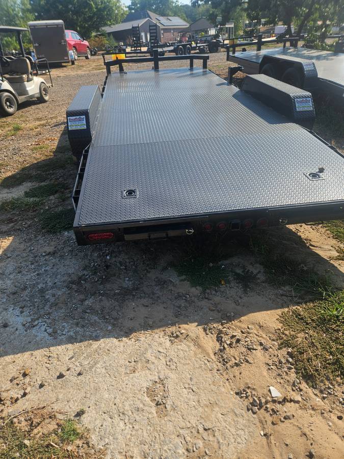 NEW 2027 20' X 83" 14K steel floor EQUIPMENT / CAR HAULER, photo 4
