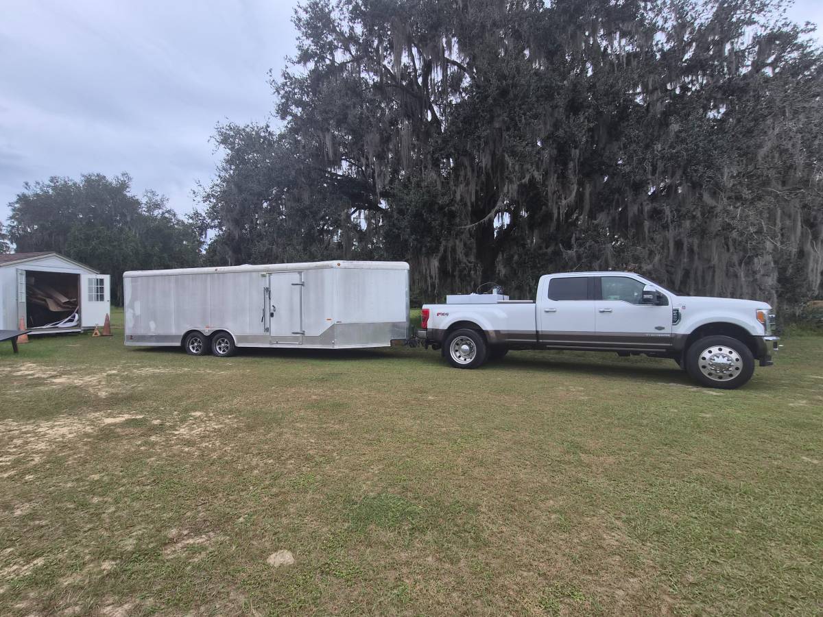 28' Trailer Enclosed, photo 4
