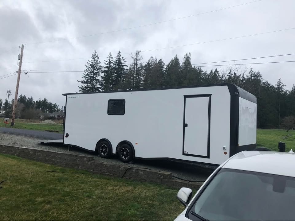 Alcom stealth 8.5x26 foot enclosed trailer, photo 4