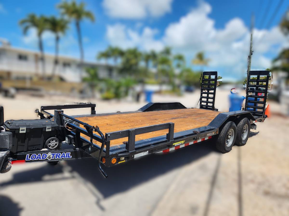 2022 20'x8.6' Flatbed Car/Equipment Trailer, photo 3