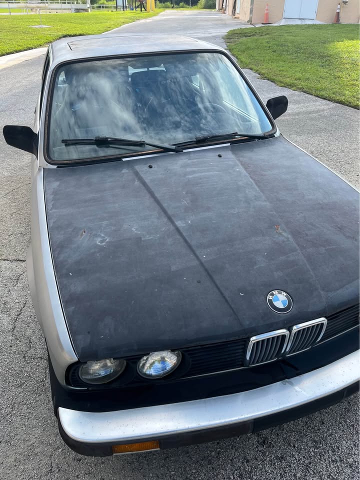 1987 BMW 325i sedan, 5-speed, runs and drives, photo 9
