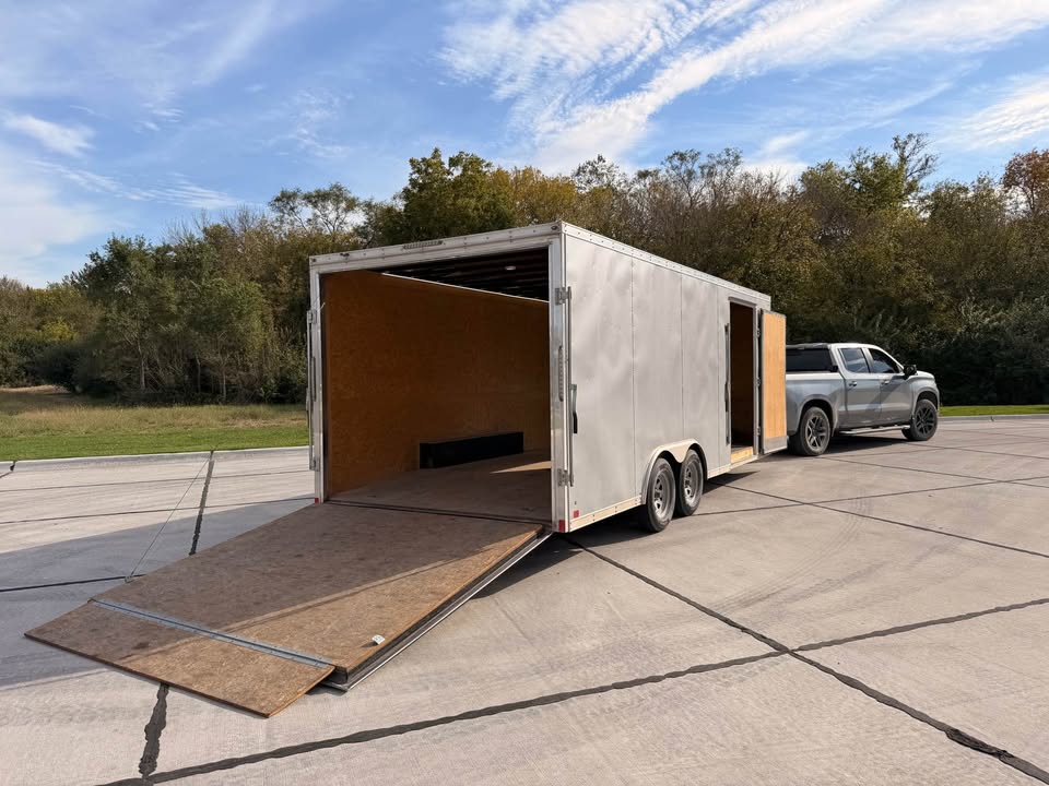 20’ Enclosed Trailer / Car Hauler - 2016 Cross, photo 7