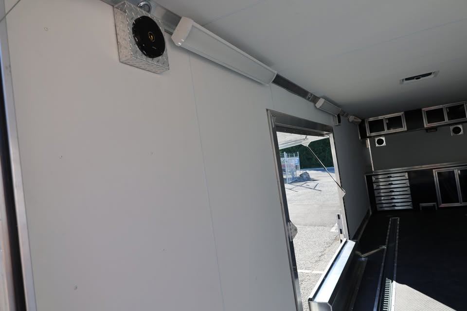 2027 Triton 8.5x28 NXTCH aluminum race car trailer, photo 10