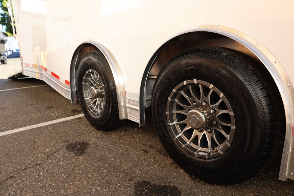 2027 Triton 8.5x28 NXTCH aluminum race car trailer, photo 18