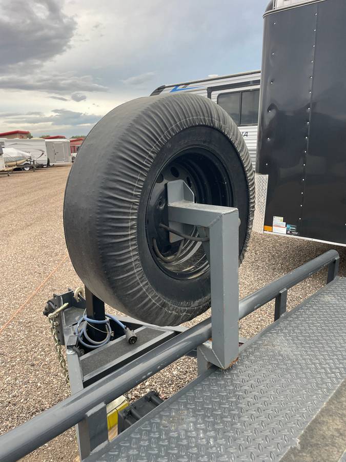 2025 Lamar 24’ Car Hauler/Equipment Trailer, photo 4