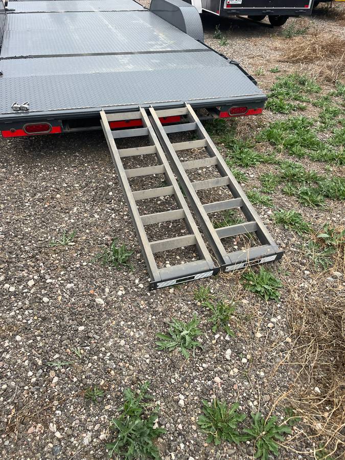 2025 Lamar 24’ Car Hauler/Equipment Trailer, photo 5