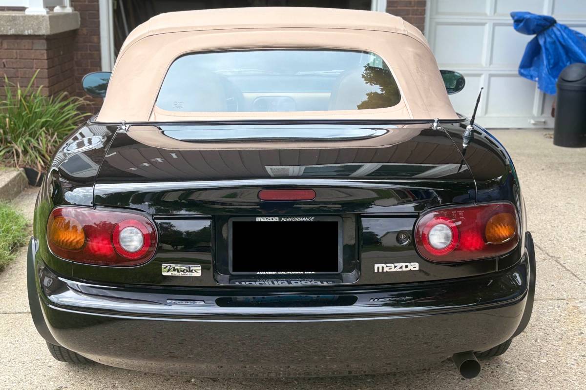 1992 Mazda Miata MX-5 Convertible – 5-Speed Manual, A/C, 89K Mi, photo 4