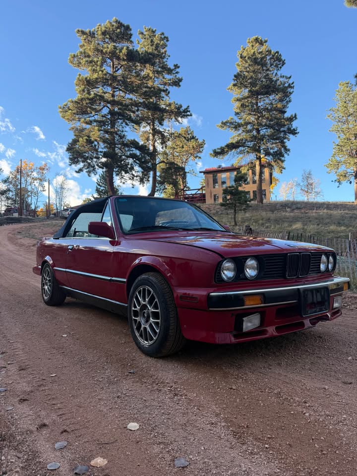 1987 BMW 325i convertible, 5-speed, runs and drives, photo 3