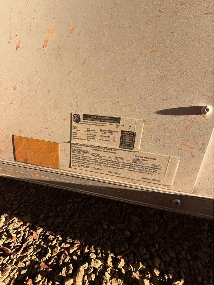 2022 8.5x20 car hauler enclosed trailer, photo 8
