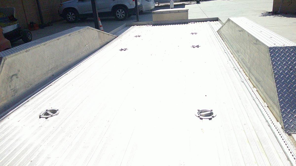 2011 Featherlite 24' Car Hauler 101" wide with New Tires (REDUCED), photo 6