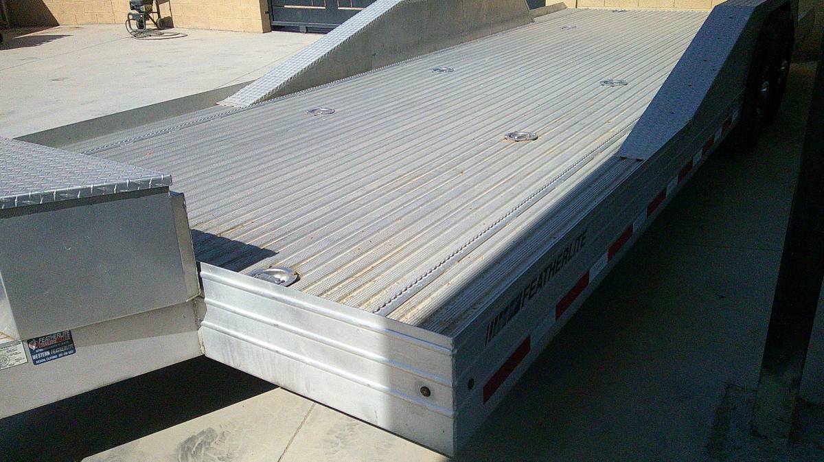 2011 Featherlite 24' Car Hauler 101" wide with New Tires (REDUCED), photo 11