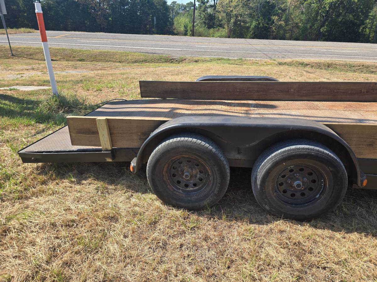 18 ft car hauler with 4 ft. Dove tail, photo 3