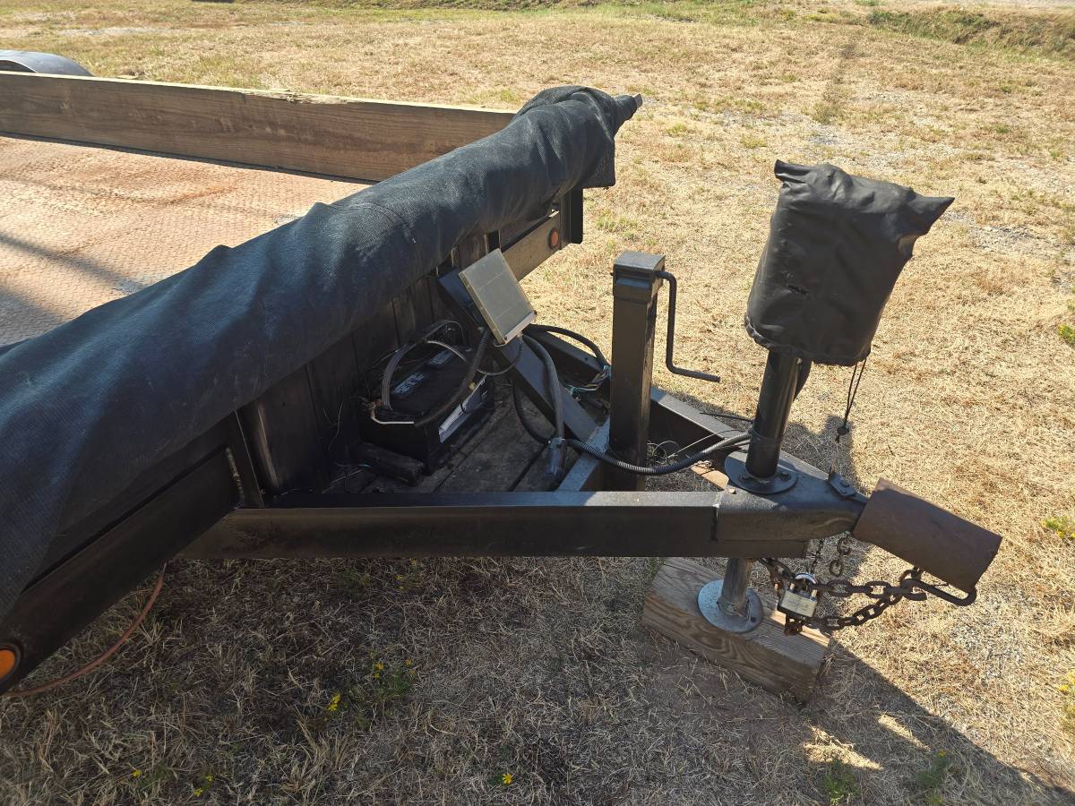 18 ft car hauler with 4 ft. Dove tail, photo 7