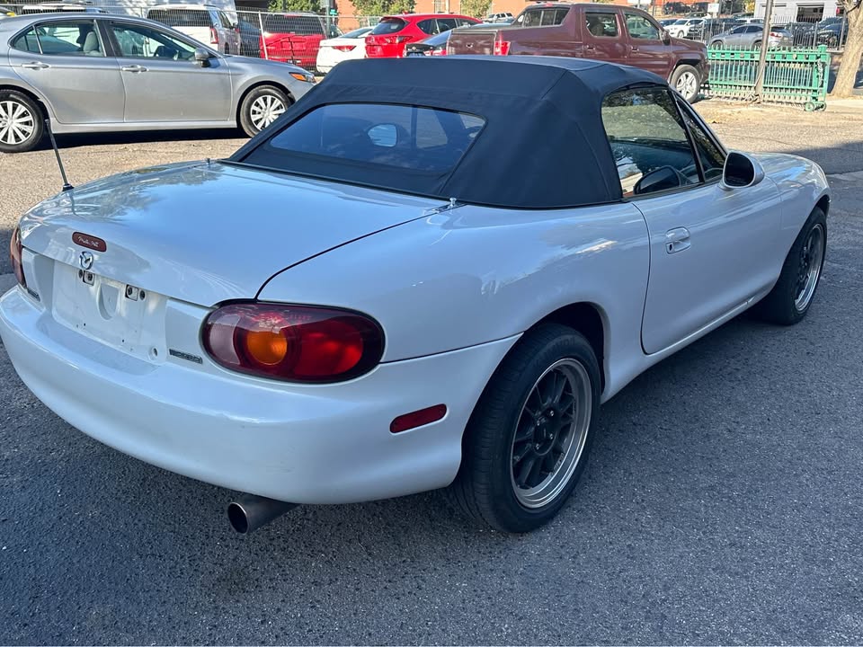 2000 Mazda Miata convertible, 5-speed, clean title, 168k miles, photo 4