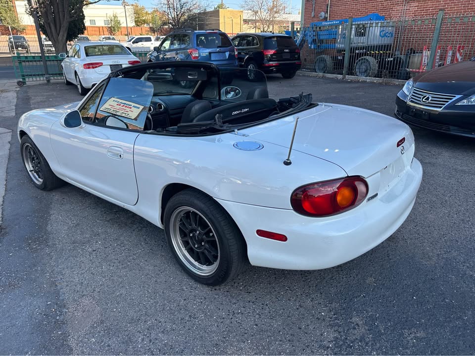 2000 Mazda Miata convertible, 5-speed, clean title, 168k miles, photo 11