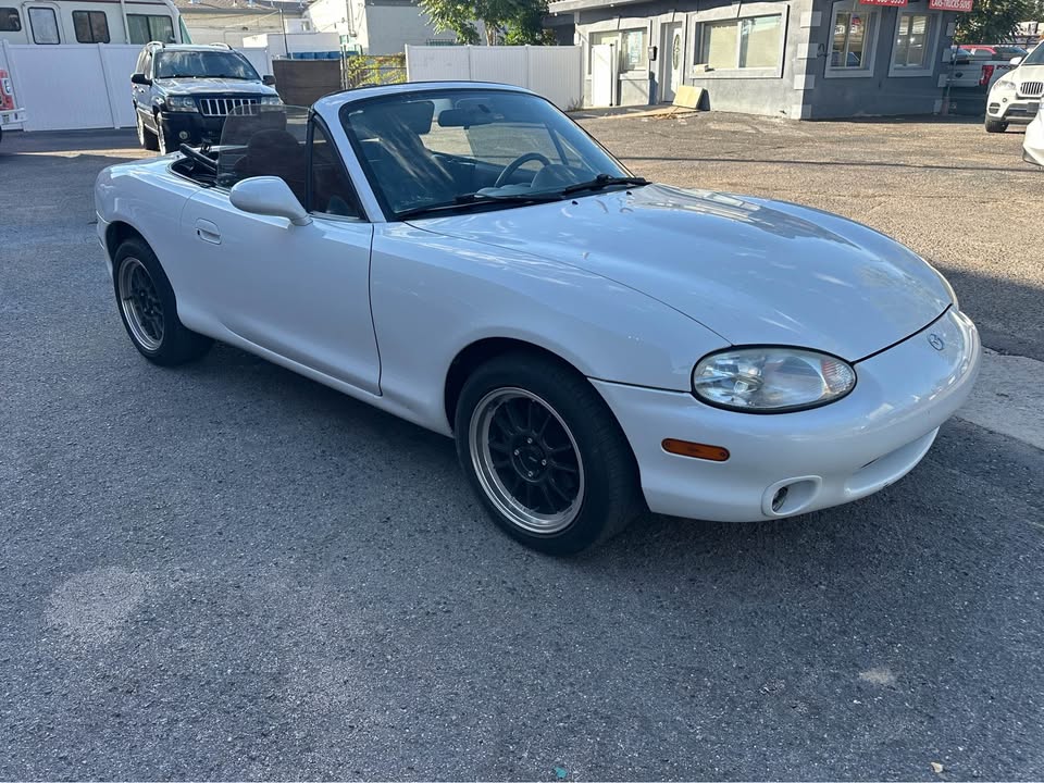 2000 Mazda Miata convertible, 5-speed, clean title, 168k miles, photo 12