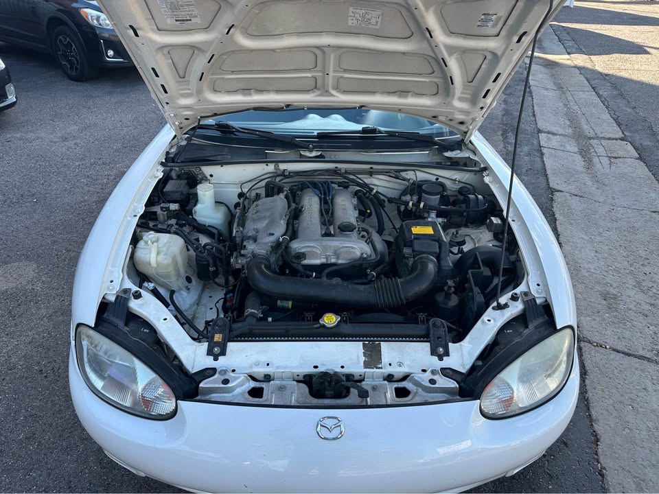 2000 Mazda Miata convertible, 5-speed, clean title, 168k miles, photo 15