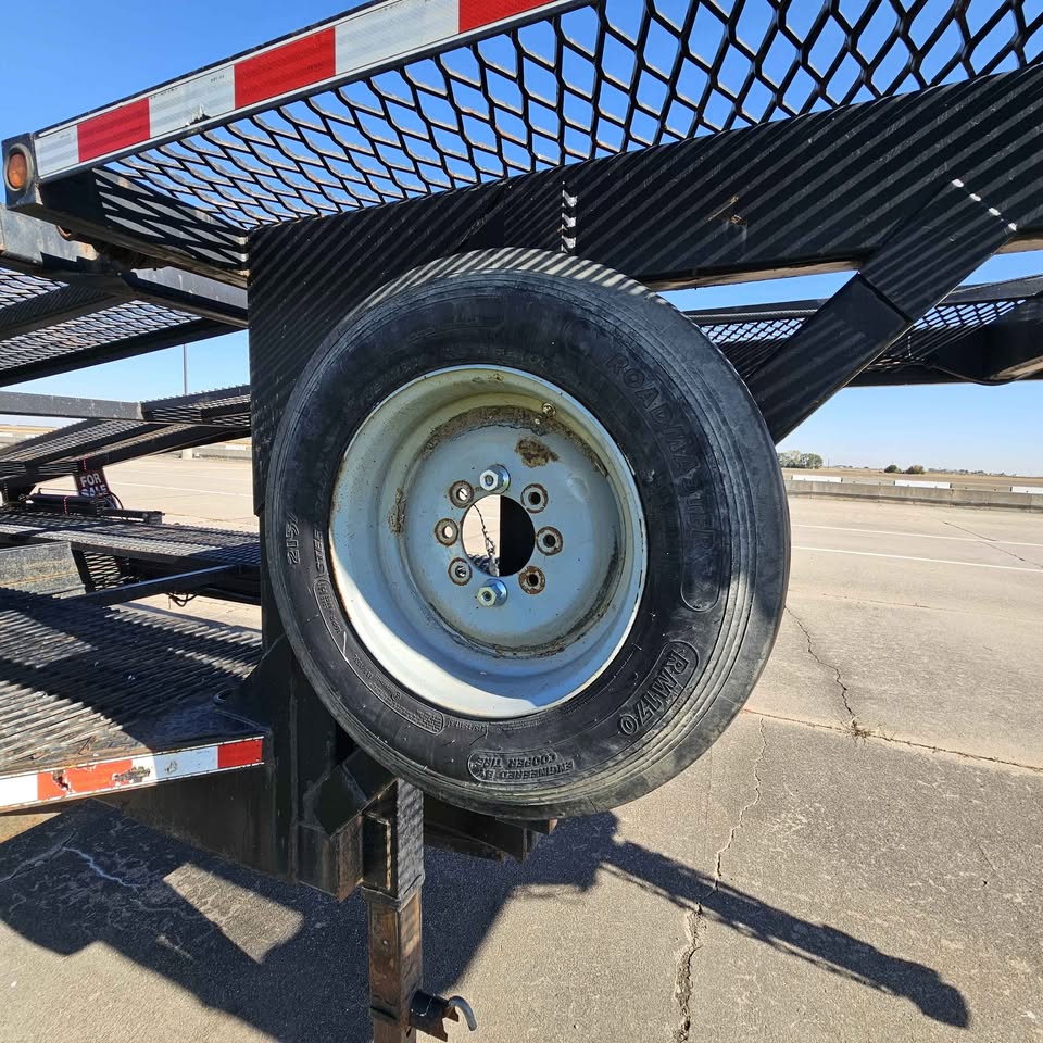 2017 Kaufman Take 4 stacker wedge car trailer, photo 7