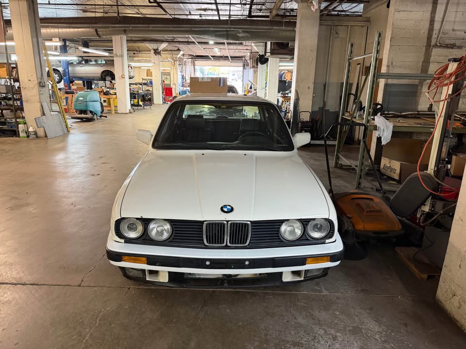 1991 BMW 325is coupe, S50 swap project, 5-speed, photo 2