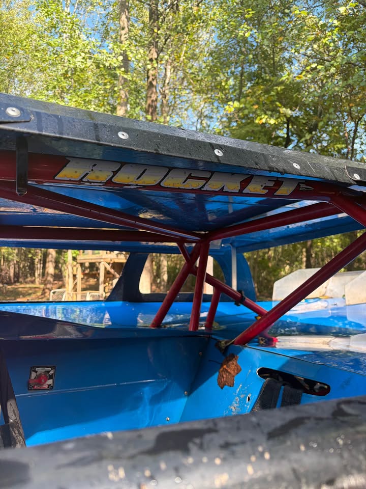 2005 Rocket chassis late model roller, photo 3