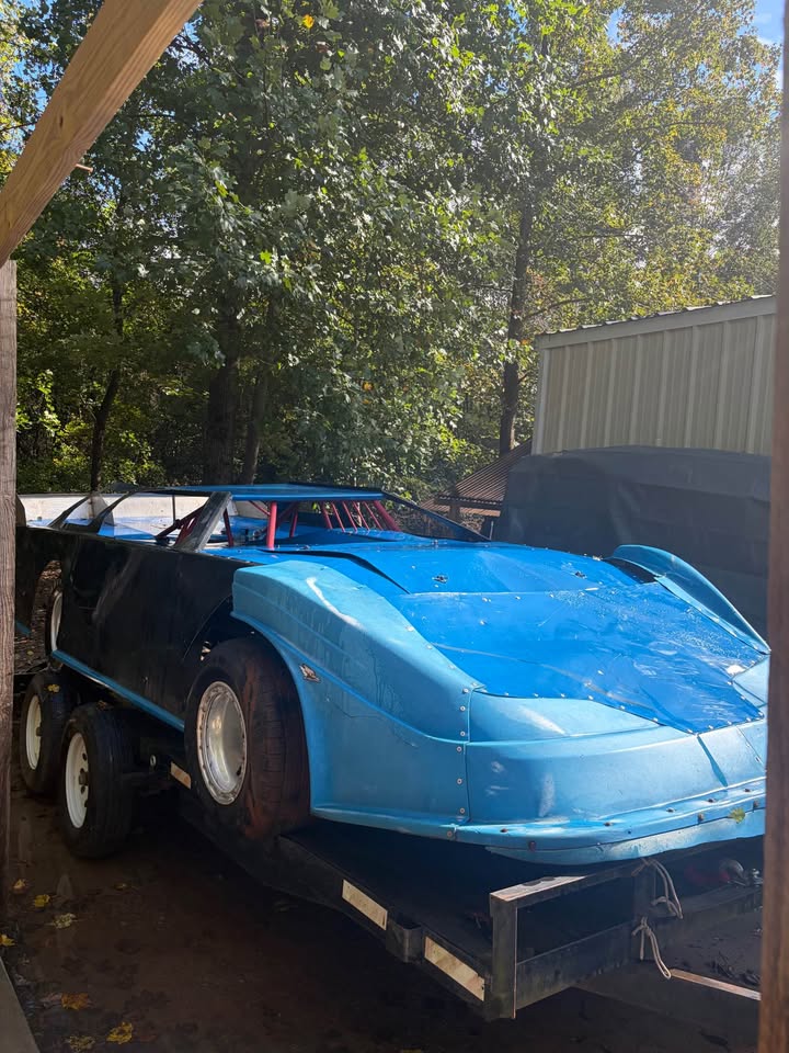 2005 Rocket chassis late model roller, photo 8