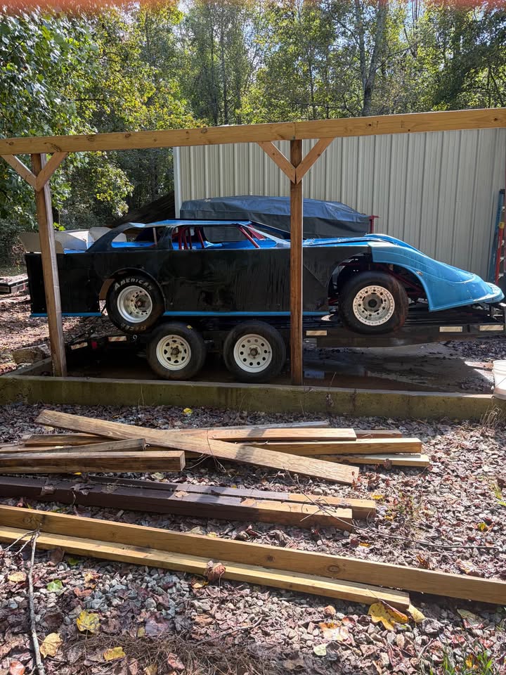 2005 Rocket chassis late model roller, photo 9