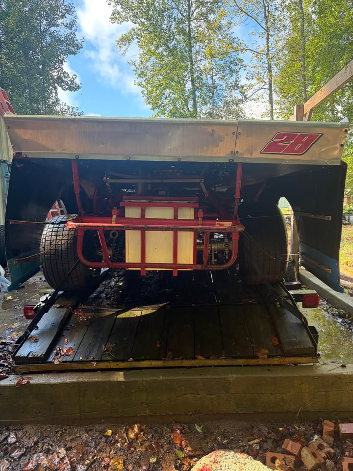 2005 Rocket chassis late model roller, photo 10