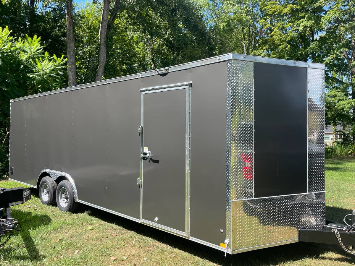 2027 Diamond Cargo Enclosed Trailer, photo 2