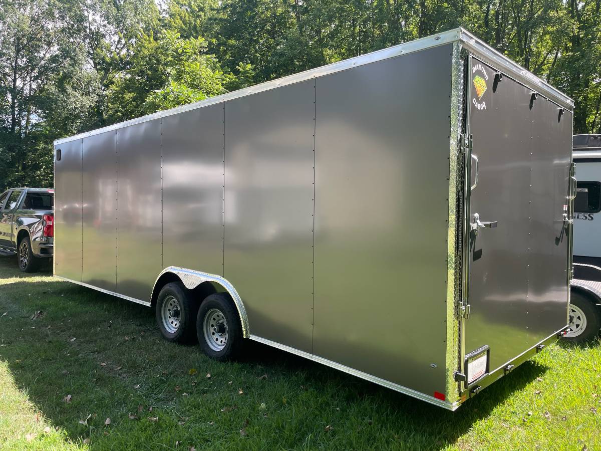 2027 Diamond Cargo Enclosed Trailer, photo 4