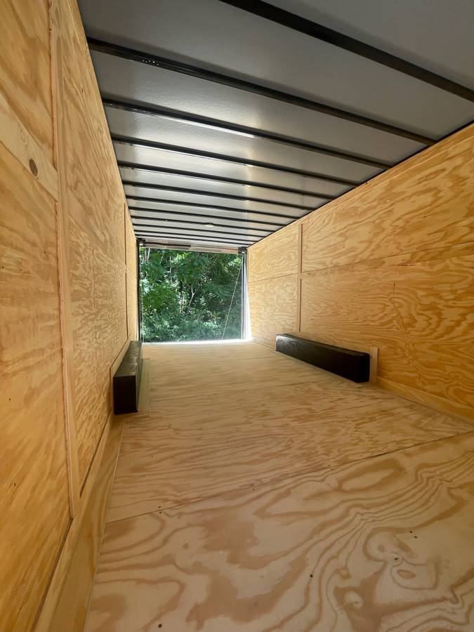 2027 Diamond Cargo Enclosed Trailer, photo 8