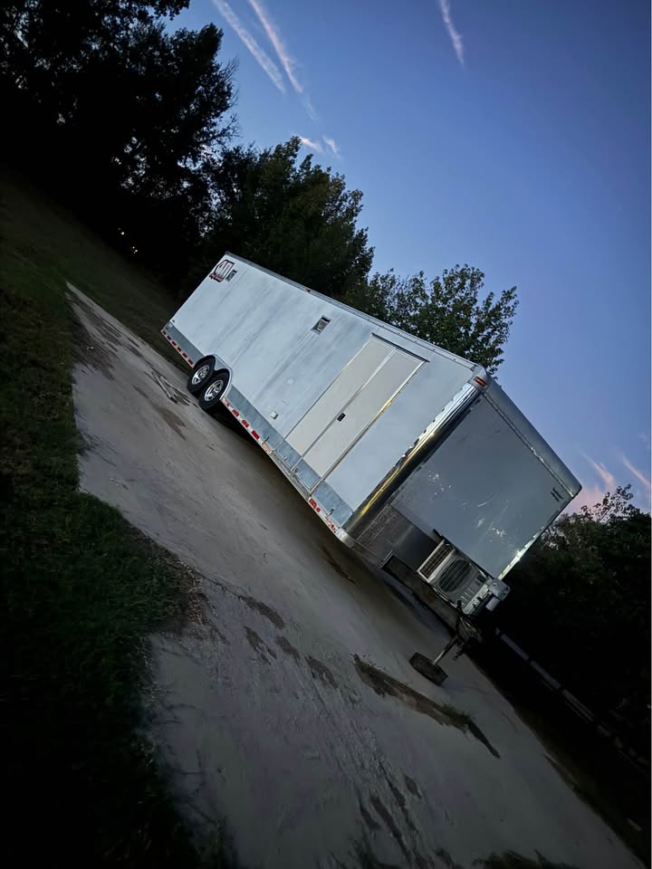 28 ft race car trailer, photo 6