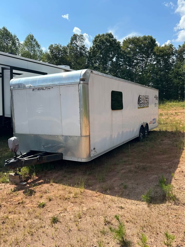 2016 28’ Stealth Viper Race Trailer, photo 2