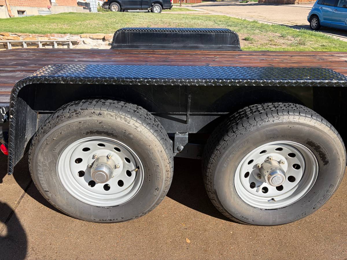 2015 C&B 20ft 6lug car hauler, photo 6