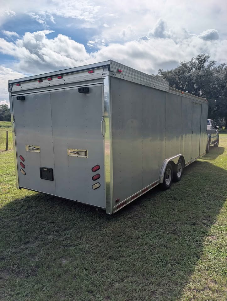 2000 Haulmark Edge 24' Race Trailer, photo 2