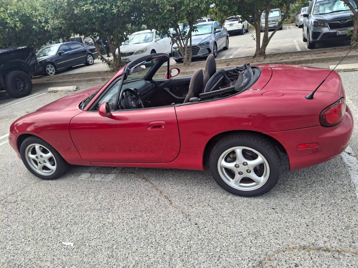 2001 Mazda Miata, photo 3