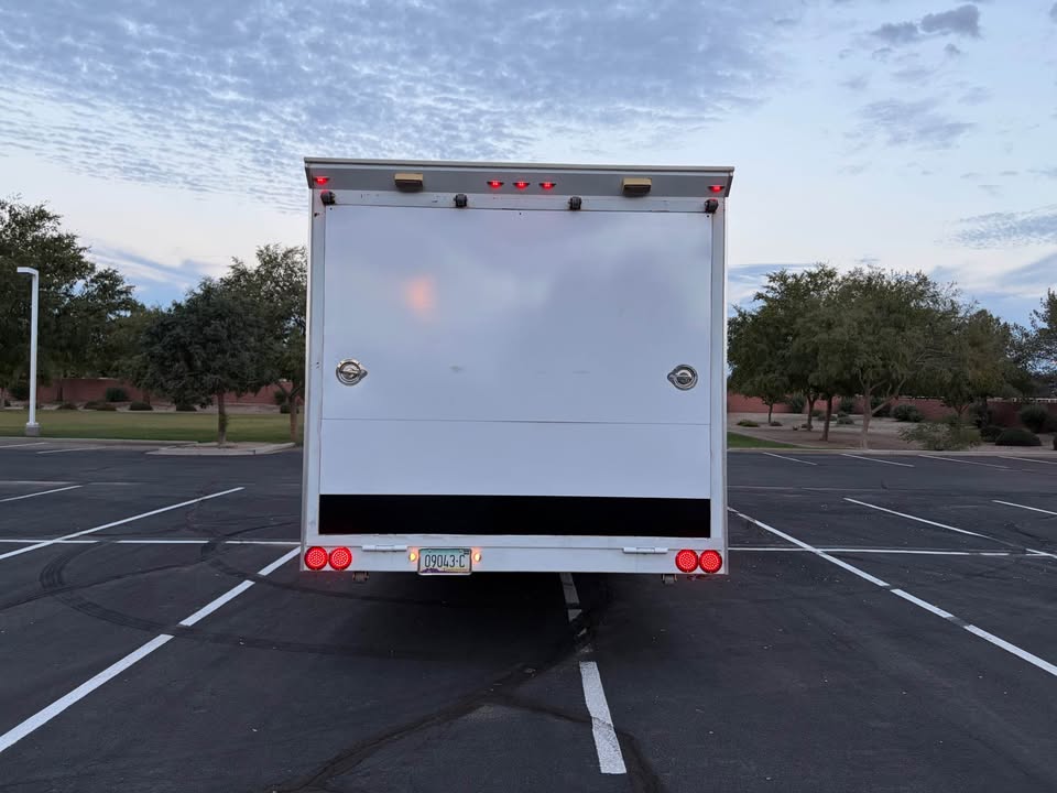 2003 32 ft enclosed off-road race trailer, generator and AC, photo 10