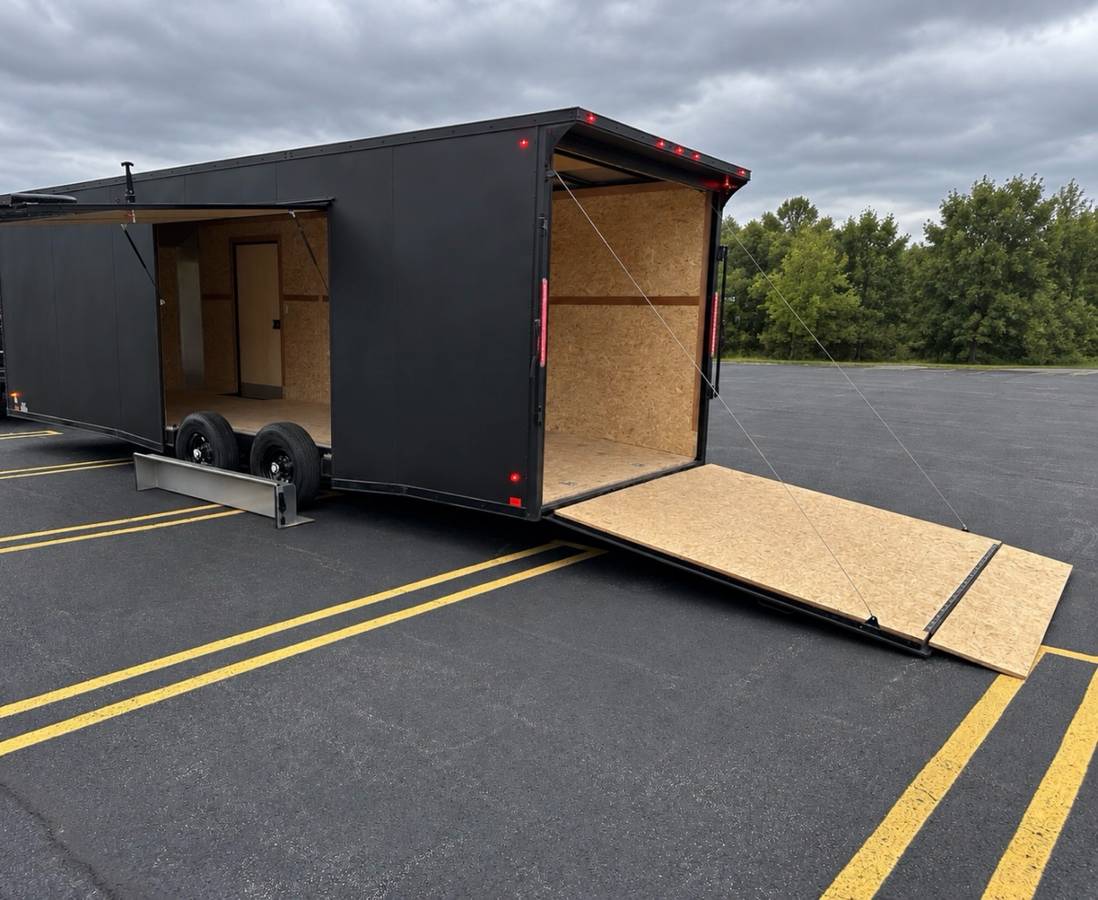 Discovery 8.5x24ft x 7Ft Tall-Enclosed Trailer, photo 4