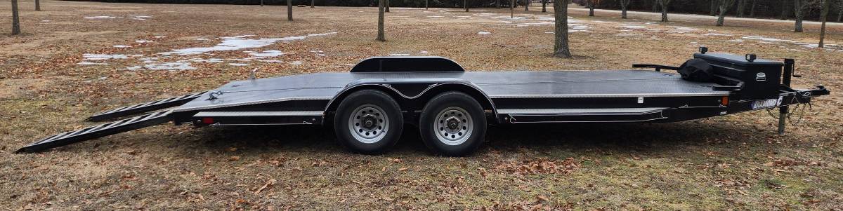 2016 Diamond C 20’ Carhauler trailer with winch, photo 2