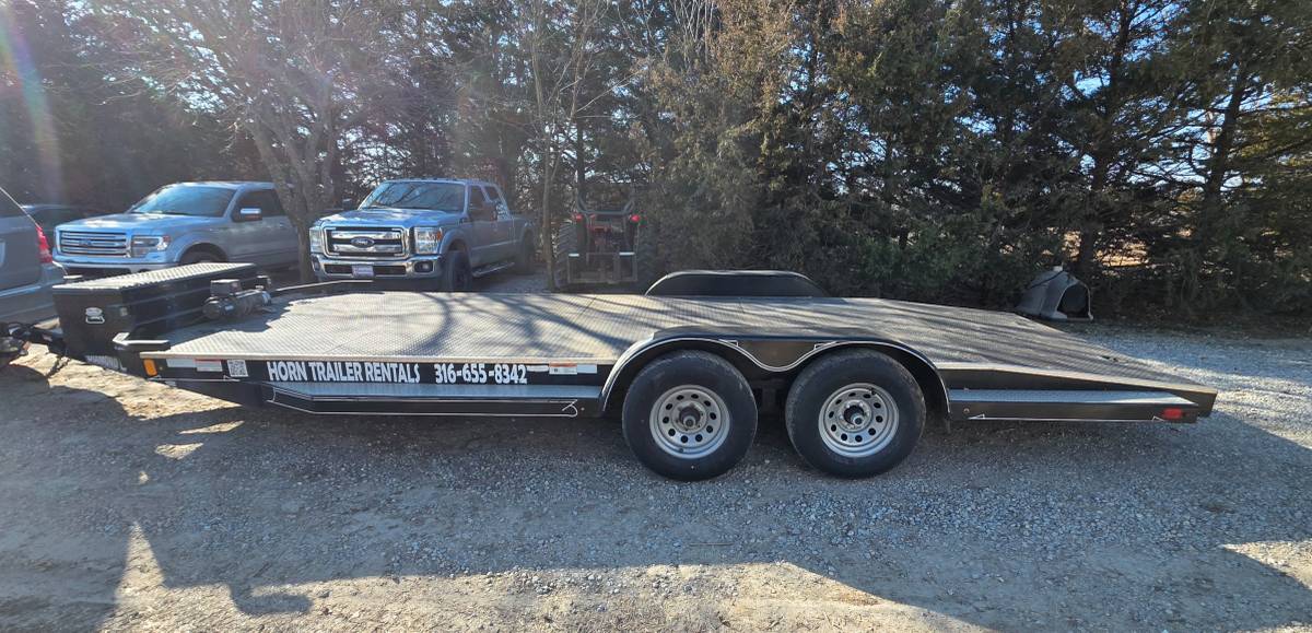 2016 Diamond C 20’ Carhauler trailer with winch, photo 8